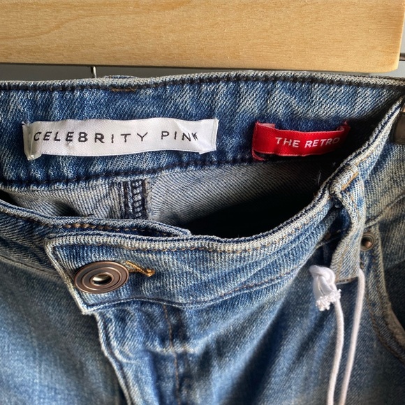 Celebrity Pink The Retro Jeans 22 Medium Blue Relaxed Straight High Rise NWT - Picture 3 of 11
